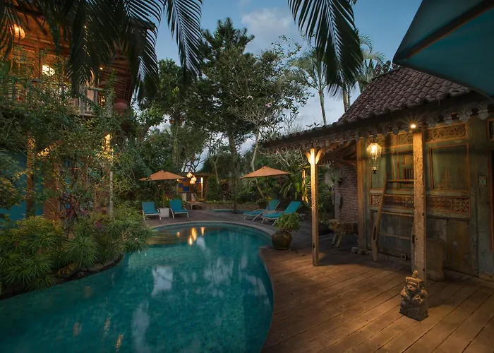 Ayu Dira Heritage House *