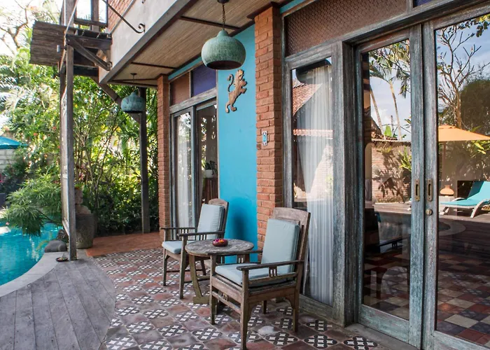 Villa Ayu Dira Heritage House *
