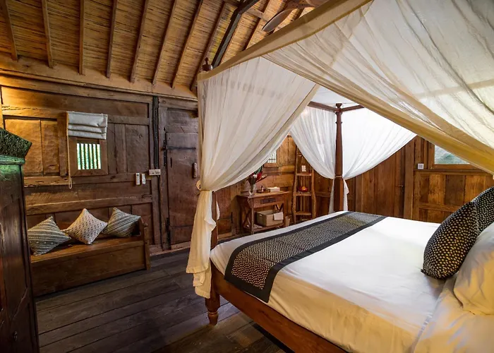 Villa Ayu Dira Heritage House