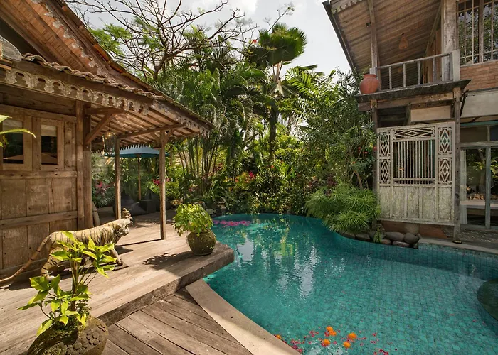 Ayu Dira Heritage House